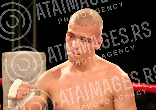 Pinki boxing night. Welter: Stefan Stevanovic (Serbia) vs Karlo Tabaghua (Sweden) Bout for IBF Youth welter title.Vece profi boksa u Pinkiju, Velter kategorija: Stefan Stevanovic (Srbija) - Karlo Tabaghua (Svedska). 