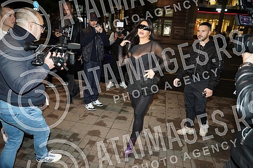 The latest iPhone 14 Pro and iPhone 14 Pro Max phone models have arrived in Serbia, and on this occasion, a special event was organized in the iSTYLE store at midnight, where Seka Aleksic was a guest.Najnoviji iPhone 14 Pro i iPhone 14 Pro Max mode