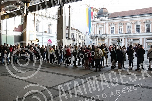 The first Coffee Shop Starbucks opened in Belgrade - Serbia.Prva radnja Starbaks otvoren u Beogradu - Srbiji.