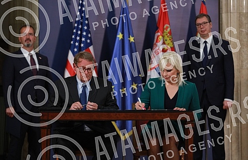 The President of Serbia, Aleksandar Vucic, met with the representatives of UGT Renewables LLC.Predsednik Srbije Aleksandar Vucic sastao se sa predstavnicima kompanije UGT Renewables LLC.