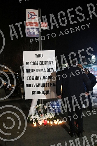 Parents, family and friends of little Despot Mrdjic, who was killed in Prvomajska Street in Zemun on November 24, 2020, when his leg was stuck in the door when getting off the bus, gathered tonight, on the anniversary of his death, and blocked traffi