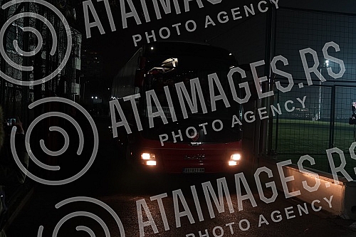 Delije, Red Star FC fans, organized a reception for the football players who achieved a historic success with a draw against Braga (1: 1) on Thursday night - a direct placement in the eighth finals of the Europa League, which is the biggest result of