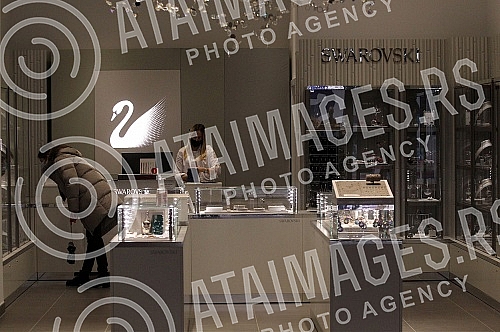 Gallery shopping center after the weekend during which there was no work. Trzni centar Galerija posle vikedna tokom kog se nije radilo