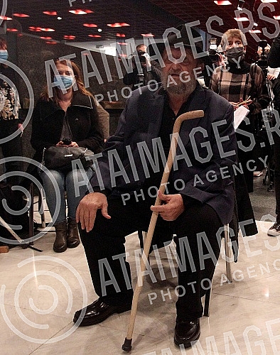 Actor Petar Bozovic was awarded the prize of the Association of dramatic artists of Serbia for his life's work in 2020 - the Dobrica ring award.
Glumcu Petru Bozovicu urucena nagrada Udruzenja dramskih umetnika Srbije za zivotno delo u 2020. godini Actor Petar Bozovic was awarded the prize of the Association of dramatic artists of Serbia for his life's work in 2020 - the Dobrica ring award.
Glumcu Petru Bozovicu urucena nagrada Udruzenja dramskih umetnika Srbije za zivotno delo u 2020. godini