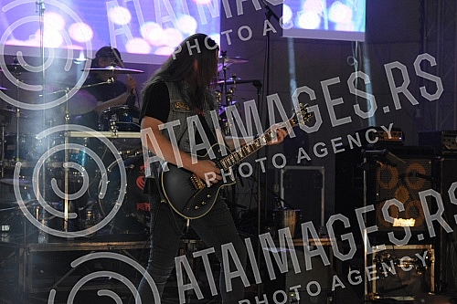 On the occasion of celebrating its 40th birthday, the legendary low rock band Kerber performed on the Summer Stage of the Niska Fortress. Povodom obelezavanja 40. rodjendana, legendarna niska rok grupa Kerber nastupiila je na Letnjoj pozornici Nisk