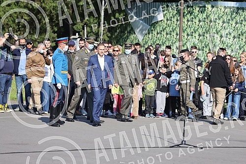 The two-day celebration of the Day of Victory over Fascism in the Second World War - May 9, began with the firing of honorary platoons of the Serbian Army from the Sava Terrace on Kalemegdan.Dvodnevno obelezavanja Dana pobede nad fasizmom u Drugom 