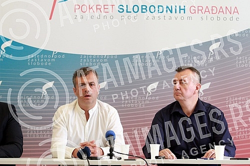 A press conference on the Lustration Law was held in the premises of the Free Citizens' Movement.U prostorijama Pokreta slobodnih gradjana odrzana konferencija za novinare o Zakonu o lustraciji. 