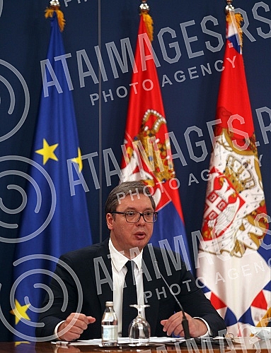At the Palace of Serbia, President of Serbia Aleksandar Vucic met with ambassadors of EU member states in Serbia.U Palati Srbija predsednik Srbije Aleksandar Vucic sastao se sa ambasadorima zemalja clanica EU u Srbiji.