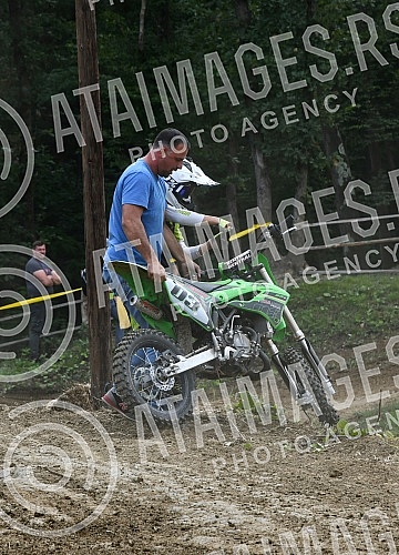 A motocross competition was held at the MX Park Tresnjari track in Kraljevo.Na stazi MX park Tresnjari u Kraljevu odrzano je takmicenje u moto krosu.