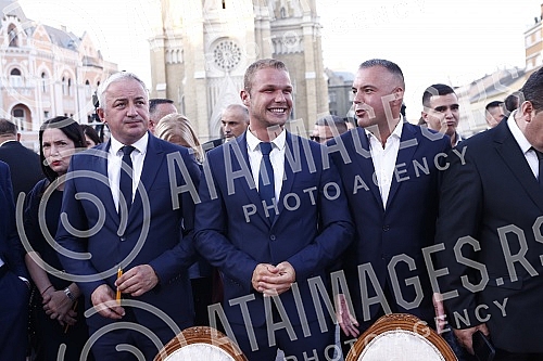 The state manifestation dedicated to the memory of all martyred and exiled Serbs on the occasion of the 27th anniversary of the military action Storm, this year was held in Novi Sad on Freedom Square.Drzavna manifestacija posvecena secanju na sve st