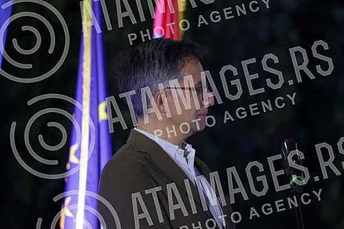 The double, 54th and 55th editions of Bitef, were officially opened tonight at the Yugoslav Drama Theater.Dvostruko, 54. i 55. izdanje Bitefa, svecano je otvoreno veceras u u Jugoslovenskom dramskom pozoristu