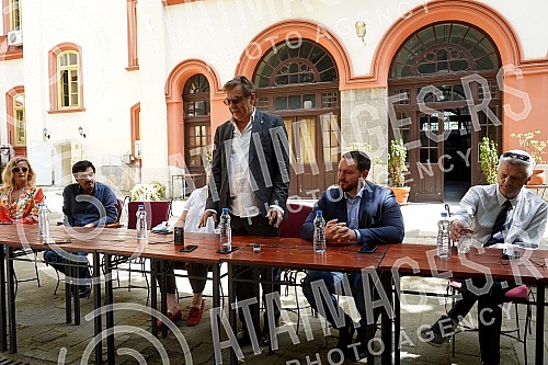 Press conference on the occasion of the opening of the summer theater stage THEATER (which will be located in the yard of the Captain Misina building - Rectorate of the University of Belgrade). Konferencija za medije povodom otvaranja letnje pozori