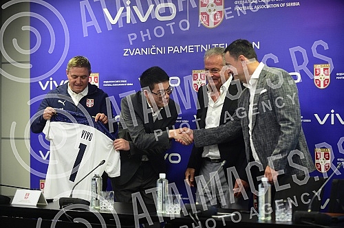 In the SC FSS, in Stara Pazova, a press conference was held between the representatives of the Football Association of Serbia and the company Vivo on the occasion of the promotion of the new sponsorship agreement.U SC FSS, u Staroj Pazovi odzana je