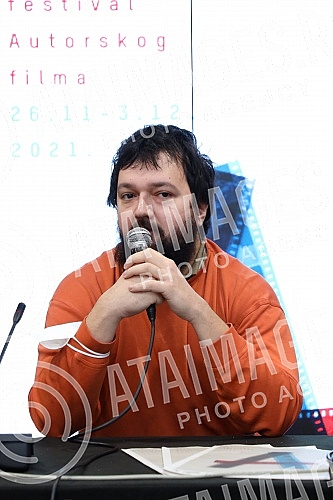 A press conference was held in Kombank Hall on the occasion of the Serbian premiere of the documentary film 