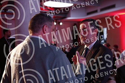 A rally was held in Hotel Zira on the occasion of World HIV Day.U Hotelu Zira odrzan je skup povodom Svetskog dana borbe protiv HIV-a.