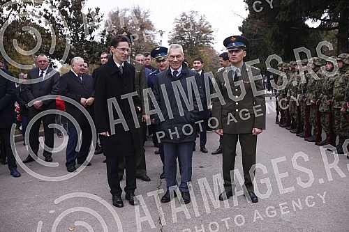 The Embassy of the Russian Federation in Belgrade marked Armistice Day in the Great War by laying wreaths at the Memorial Ossuary to Russian soldiers killed in the First World War.Polaganjem venaca na Spomen-kosturnicu ruskim vojnicima stradalim u 