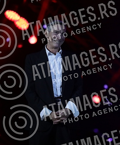 Massimo Savic performed for the first time on the cult scene of Tasmajdan.Massimo Savic je prvi put nastupio na kultnoj sceni Tasmajdana.