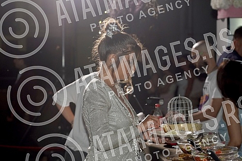 The superfinal of the fourth season of the reality show Zadruga, which is broadcast on Pink television.Superfinale cetvrte sezone rijaliti programa Zadruga koji se emituje na televiziji Pink.