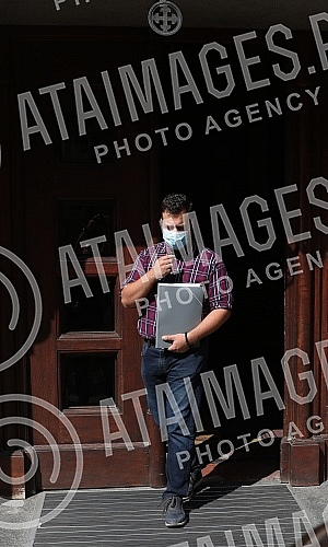 Marko Zarkov, a student of the Serbian Orthodox Church Academy of Arts and Conservation, who claims that he was abducted by the vicar bishop - Bishop Stefan Saric, held a press conference in front of the Patriarchate of the Serbian Orthodox Church.
Marko Zarkov, a student of the Serbian Orthodox Church Academy of Arts and Conservation, who claims that he was abducted by the vicar bishop - Bishop Stefan Saric, held a press conference in front of the Patriarchate of the Serbian Orthodox Church.