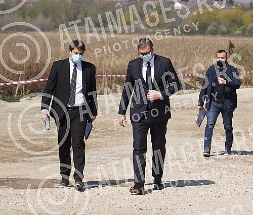 The President of the Republic of Serbia, Aleksandar Vucic, attended the celebration of the beginning of works on the section of the road New Belgrade - Surcin (continuation of the highway E-763 Milos Veliki).Predsednik Republike Srbije Aleksandar V