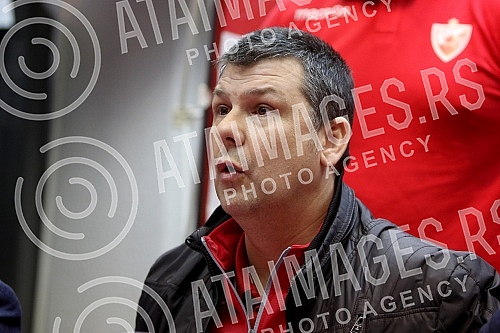 An extraordinary press conference of the Waterpolo Club Crvena zvezda after the incident and attacks on players in Split (Croatia).Vanredna pres konferencija Vaterpolo kluba Crvena zvezda posle incidenta i napada na igrace u Splitu.