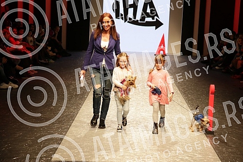 Fashion show of clothes for pets by Irena Atanaskovic.Modna revija odece za kucne ljubimce by Irena Atanaskovic.