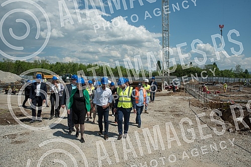 Airports of Serbia organized a tour of the works on the extension of the pier building within the complex of the Constantine the Great Airport in Nis.
Aerodromi Srbije organizovao je obilazak radova na dogradnji pristanisne zgrade u okviru kompleksa Airports of Serbia organized a tour of the works on the extension of the pier building within the complex of the Constantine the Great Airport in Nis.
Aerodromi Srbije organizovao je obilazak radova na dogradnji pristanisne zgrade u okviru kompleksa