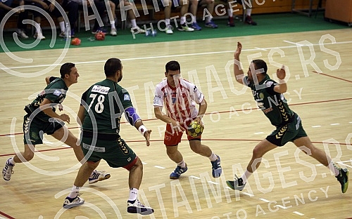 Utakmica 6-og kola plejauta rukometne Super Lige Srbije izmedju RK Kolubara Lazarevac i RK Crvena Zvezda Beograd odigrana u `SRC Kolubara`. 