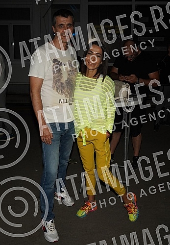 The first edition of the Belgrade festival I love the nineties was held in the atrium of the Belgrade Fair.Prvo izdanje beogradskog festivala Ja volim devedesete odrzan je u atrijumu Beogradskog sajma.