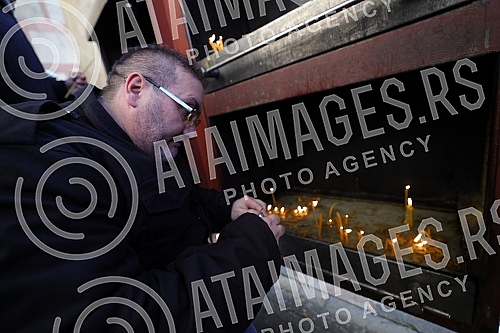 On the fourth anniversary of the murder of Oliver Ivanovic, citizens and opposition leaders gathered in front of the Presidency of the Republic of Serbia, and then went for a walk along the route to the Church of St. Mark under the slogan