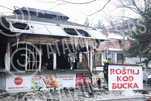 Fast food restaurant Barbecue near Bucko burned down in a fire.Restoran brze hrane Rostilj kod Bucka izgoreo je u pozaru.