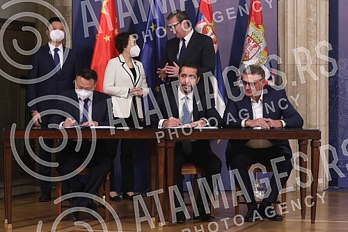 The President of the Republic of Serbia Aleksandar Vucic met with representatives of the Chinese construction company Power Construction Corporation of China Limited, and after the meeting a Commercial Agreement on the design and construction of the 