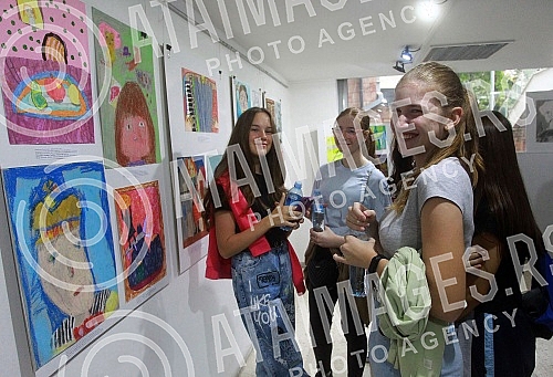 This year's Joy of Europe 2022 event, organized by the Belgrade Children's Cultural Center, was officially opened with an exhibition of works and the awarding of diplomas from the art competition.Izlozbom radova i dodelom diploma sa likovnog konkur