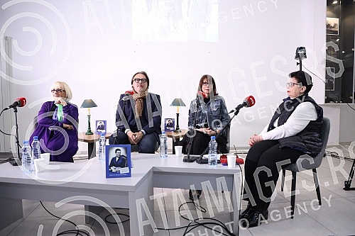 A conversation about the personality and fashion style of the first lady of Yugoslavia, Jovanka Broz, was held at the RTS club.Razgovor o licnosti i modnom stilu prve dame Jugoslavije Jovanki Broz odrzan je  u RTS klubu.