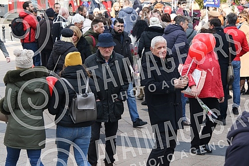 At the Terazije Fountain, representatives of the 