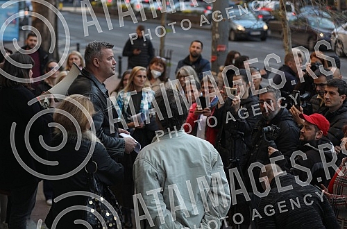 As part of the fight that the Association of Doctors and Parents for Science and Ethics is leading against discrimination against citizens by introducing kovid passes, a press conference was held in front of the Constitutional Court in Belgrade.U s