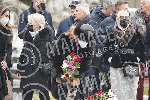 A memorial service on the occasion of the 40th day since the death of Milutin Mrkonjic was held at the New Cemetery.Pomen povodom 40 dana od smrti Milutina Mrkonjica odrzan je na Novom groblju.