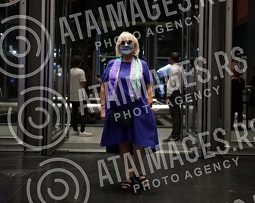 The double, 54th and 55th editions of Bitef, were officially opened tonight at the Yugoslav Drama Theater.Dvostruko, 54. i 55. izdanje Bitefa, svecano je otvoreno veceras u u Jugoslovenskom dramskom pozoristu