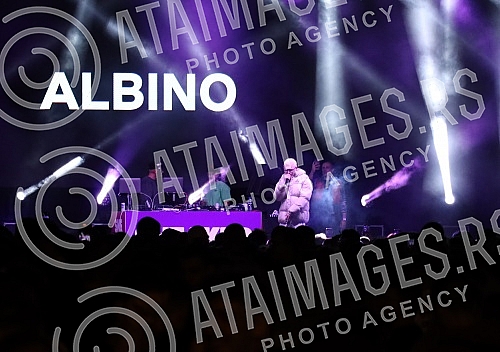 The biggest sneaker festival in the Balkans â Sneakerville in the Port of Belgrade, brought together all the most famous and popular foreign and domestic sports brands, who presented the latest collections at their stands and organized numerous act