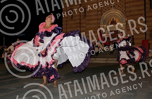 Opening ceremony of Dukat fest held in Banja Luka in front of temlp of Hrista Spasitelja.Svecana ceremonija otvaranja Dukat festa odrzana u Banja Luci ispred Hrama Hrista Spasitelja.