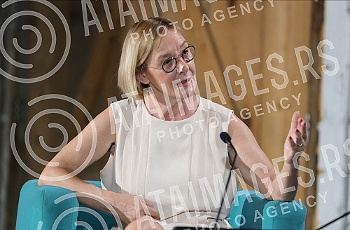 The Institute for European Affairs, with the support of the Balkan Trust for Democracy and USAID, organized a public debate focusing on the human rights of Serbian citizens during the current pandemic crisis.Institut za evropske poslove organizovao