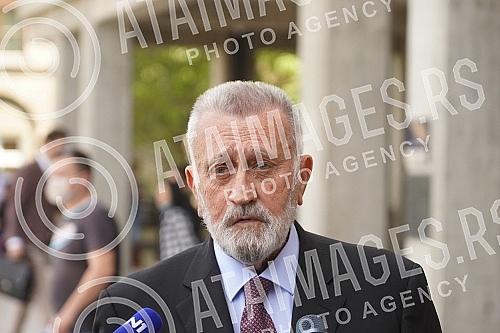 Branislav Tapuskovic, a lawyer for the arrested former deputy head of the Service for the Fight against Organized Crime, Goran Papic, is leaving the Higher Public Prosecutor's Office after hearing Minister Nebojsa Stefanovic.Branislav Tapuskovic, a