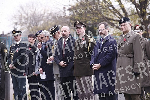 By laying wreaths at the Commonwealth Cemetery, the British Embassy in Serbia marked World War I Armistice Day, and the ceremony was led by British Ambassador Sian MacLeod. Polaganjem venaca na groblju Komonvelta, ambasada Velike Britanije u Srbiji
