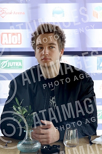 Press conference on the occasion of the seventh edition of the Zemun Fest was held in the Venezia restaurant in Zemun.Konferencija za medije povodom sedmog izdanja Zemun festa odrzana je u restoranu Venecija u Zemunu. 