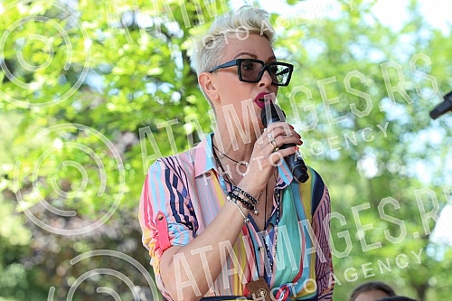 A concert on the occasion of the 70th birthday of the Children's Cultural Center of Belgrade was held in Tasmajdan Park.
Koncert povodom 70. rodjendana Decjeg kulturnog centra Beogarda odrzan je u Tasmajdanskom parku. A concert on the occasion of the 70th birthday of the Children's Cultural Center of Belgrade was held in Tasmajdan Park.
Koncert povodom 70. rodjendana Decjeg kulturnog centra Beogarda odrzan je u Tasmajdanskom parku.