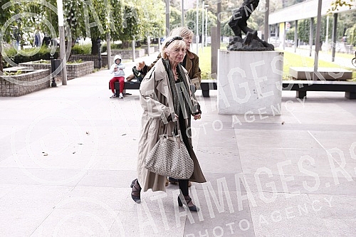 The commemoration of Branko Cvejic, in agreement with the family, was held in the Yugoslav Drama Theatre.
Komemoracija Branku Cvejicu, u dogovoru sa porodicom, odrzana je u u Jugoslovenskom dramskom pozoristu. The commemoration of Branko Cvejic, in agreement with the family, was held in the Yugoslav Drama Theatre.
Komemoracija Branku Cvejicu, u dogovoru sa porodicom, odrzana je u u Jugoslovenskom dramskom pozoristu.