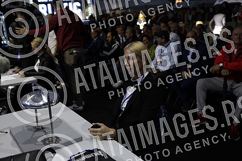Celebrating World Boxing Day with a class of Roy Jones Jr. at Republic Square.Obelezavanje Svetskog dana boksa uz cas Roj Dzonsa Juniora na Trgu republike.