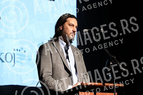 The GODUM 2021 awards ceremony of the Association of Jazz, Pop and Rock Musicians of Serbia was held at the Vuk Cultural Institution.Dodela nagrada GODUM 2021 Udruzenja muzicara dzeza, zabavne i rok muzike Srbije odrzana je u ustanovi kulture Vuk.