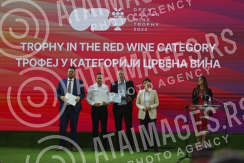 The President of the Government of the Republic of Serbia, Ana Brnabic, attended the awarding of the Wine Trophy of the Open Balkans as part of the First International Wine Fair Wine Vision of the Open Balkans in Hall 1 of the Belgrade Fair.Predsed