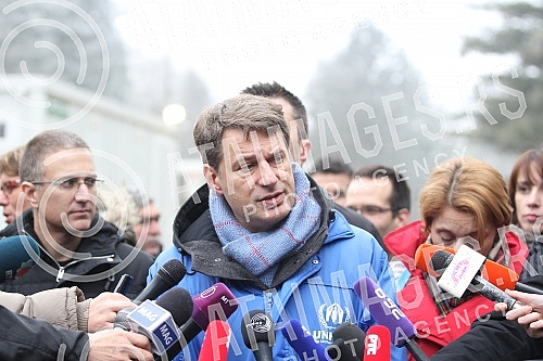 Aleksandar Vulin - Labor Minister, Nebojsa Stefanovic - Interior Minister Zoran Djordjevic - Defence Minister Miroslav Cuckovic - Obrenovac Mayor visited the temporary reception center for migrants.Aleksandar Vulin - ministar za rad, Nebojsa Stefano